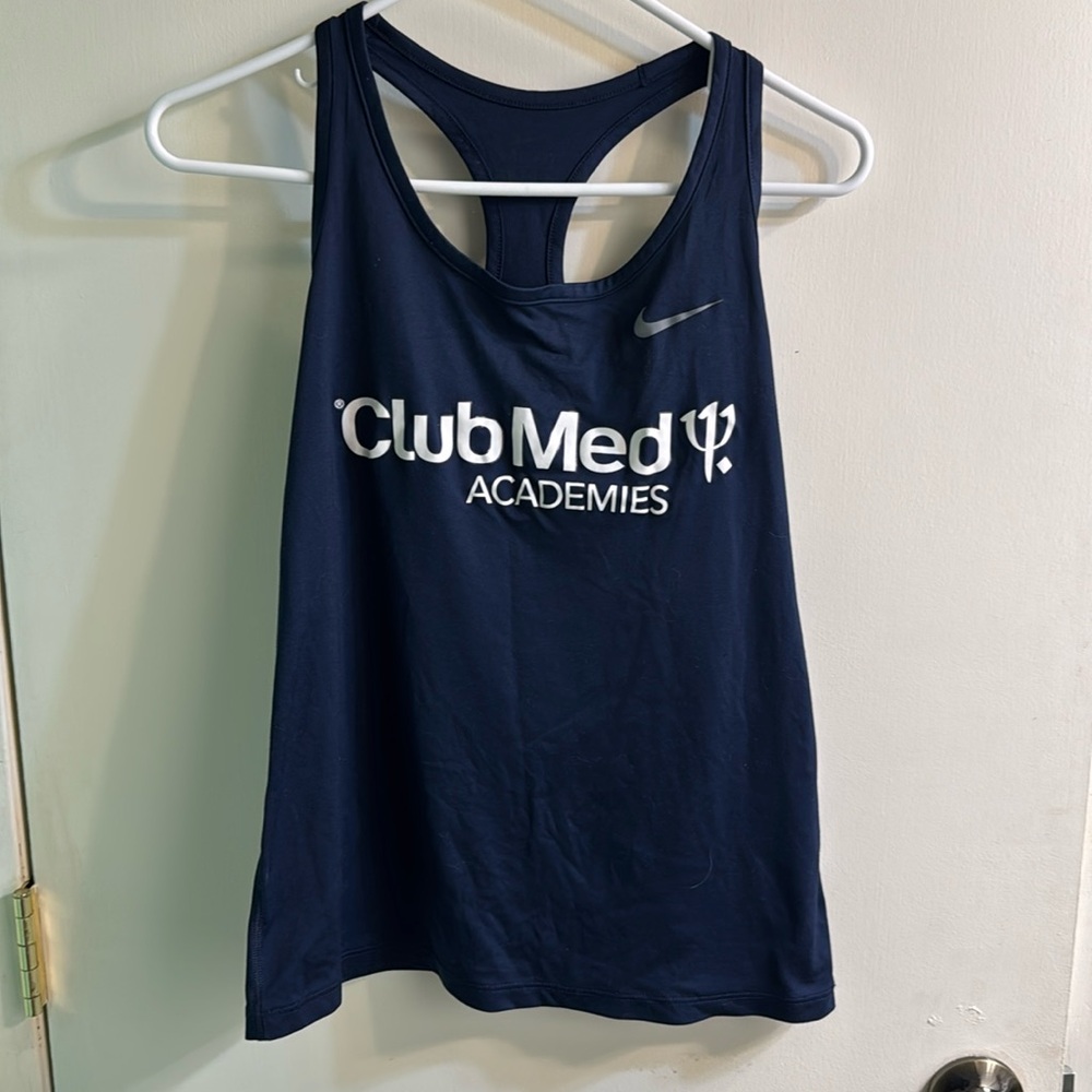 Nike Club Med Academies workout tank top small